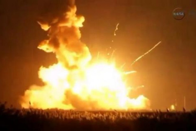 Sebuah pesawat luar angkasa tanpa awak meledak setelah enam detik diluncurkan, Selasa (28/10). 
