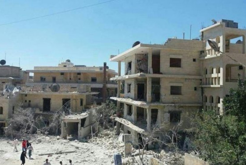 Sebuah rumah sakit bersalin di Suriah hancur akibat serangan udara 