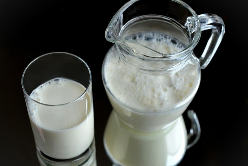 Segelas susu baik untuk melindungi gigi dari bahaya gula.