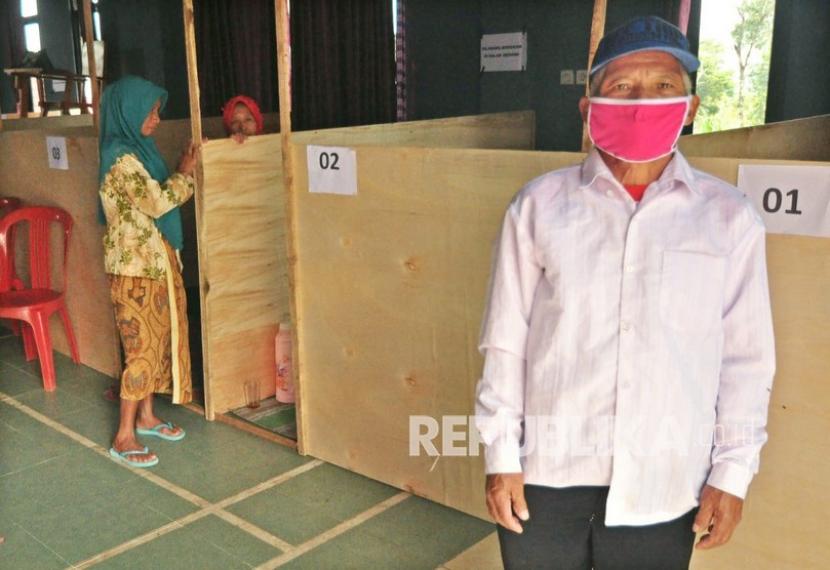 Seiring kian meningkatnya aktivitas gunung Merapi, warga kelompok rentan di Desa Klakah, Kecamatan Selo, Kabupaten Boyolali, Jawa Tengah.