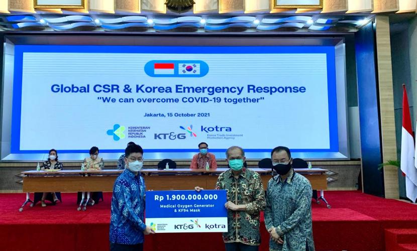 Sejak awal pandemi di Indonesia, KOTRA Jakarta beserta perusahaan Korea di Indonesia dengan aktif memberikan bantuan melalui berbagai program donasi.