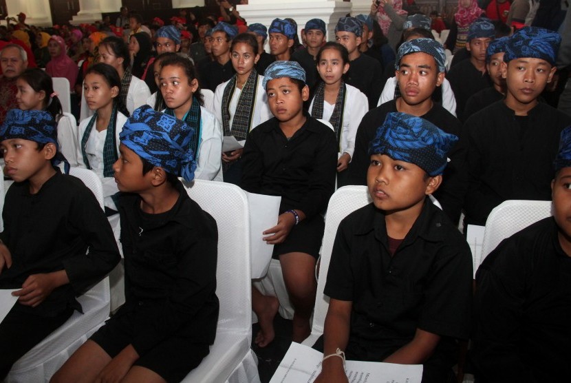 Sejumlah anak suku Badui Luar mengikuti acara Deklarasi Indonesia membaca (ilustrasi).