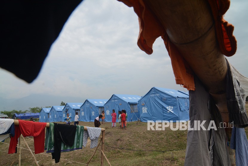 Evacuees tents in Petobo, Palu, Central Sulawesi, Friday (Oct 19). 
