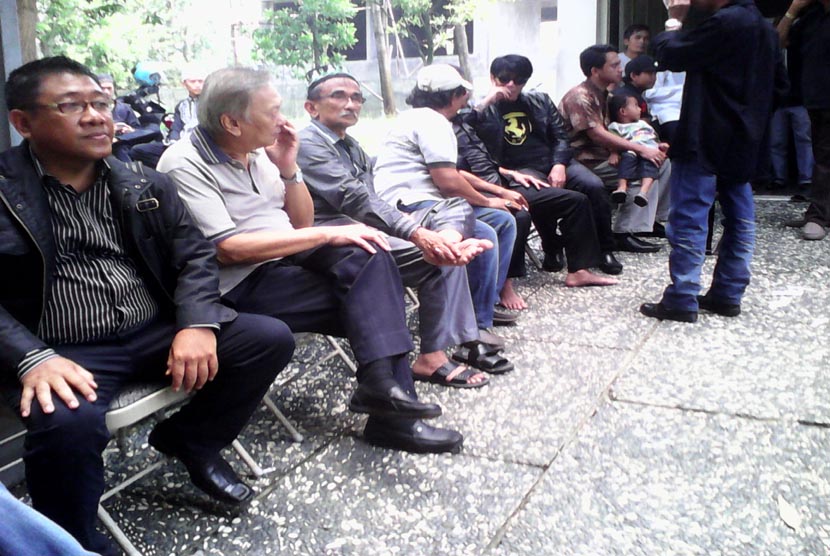 Sejumlah artis melayat ke rumah duka almarhum Jojon di Bogor, Kamis (6/3).