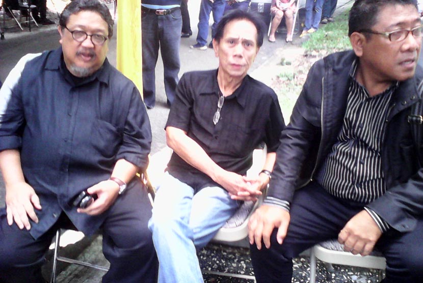 Sejumlah artis melayat ke rumah duka almarhum Jojon di Bogor, Kamis (6/3).