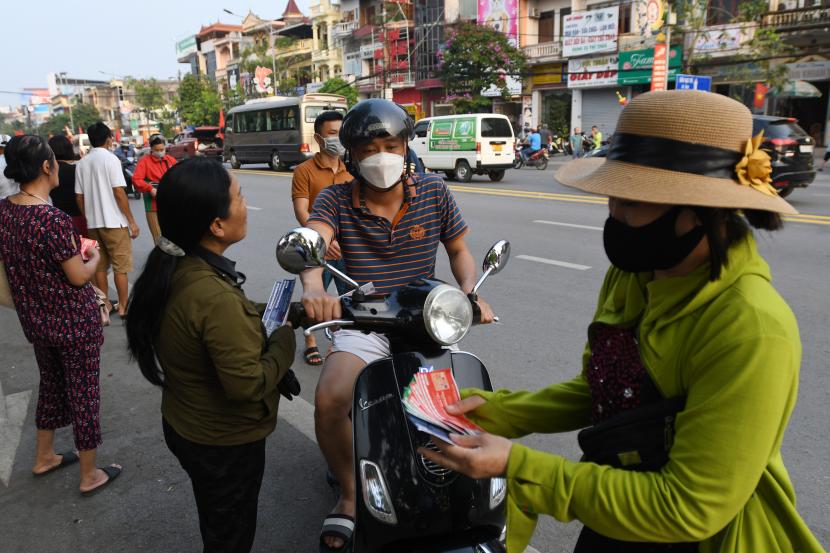 Vietnam dinyatakan masuk zona hijau Covid-19 karena kasus sudah bisa dikendalikan.