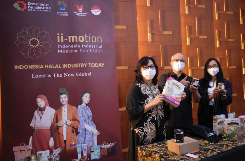 Sejumlah karya UMKM hasil industri halal yang akan dipamerkan di ii-Motion 2021.