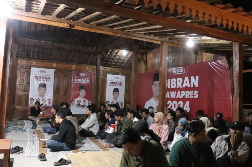 Sejumlah mahasiswa di Malang Raya, Jawa Timur deklarasi mendukung Gibran Rakabuming Raka maju pada Pilpres 2024.