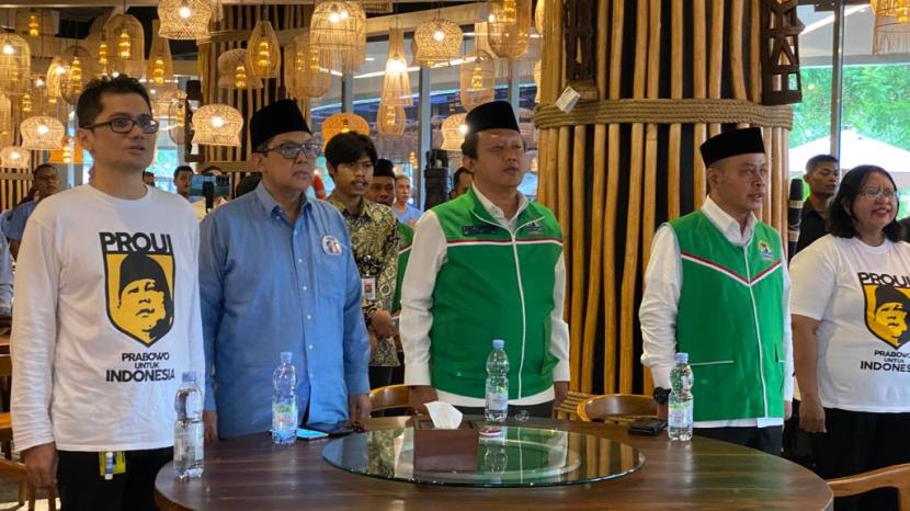 Sejumlah mantan kader Partai Persatuan Pembangunan (PPP) mendeklarasikan dukungan kepada pasangan capres-cawapres nomor urut 2, Prabowo-Gibran, Jumat (8/12/2023).