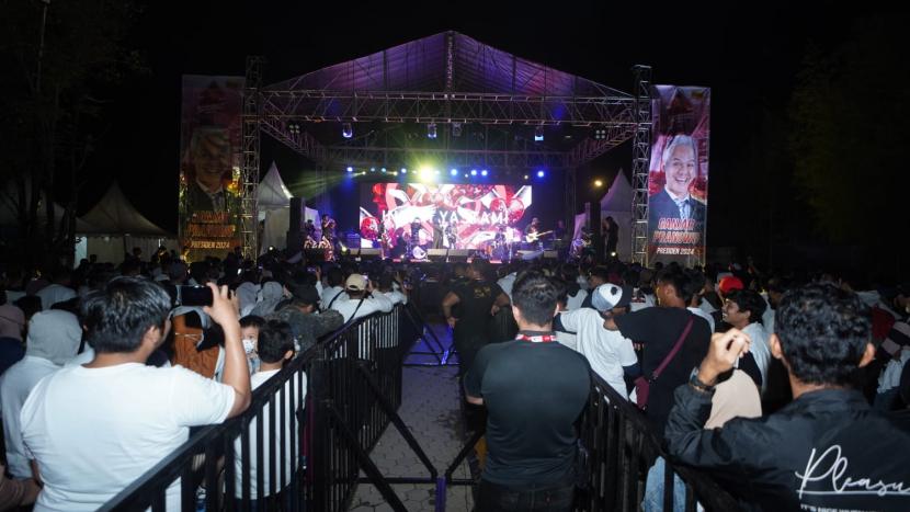 Sejumlah musisi Tanah Air memeriahkan konser musik di Palembang, Sumatra Selatan, Sabtu (11/3/2023). 
