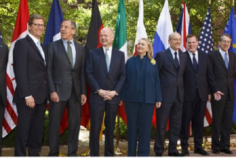 Sejumlah pejabat dalam kelompok negara G-8.