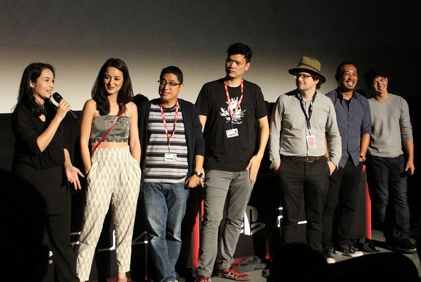 Sejumlah pemain Headshot saat pemutaran di Toronto International Film Festival 2016