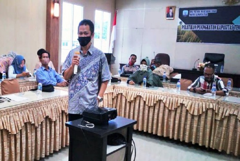 Sejumlah penyuluh pertanian dari lima kabupaten dan kota di Provinsi Kalimantan Utara (Kaltara) mengikuti pelatihan penyusunan karya tulis ilmiah (KTI) selama lima hari di Tarakan, pekan lalu, yang didukung Kementerian Pertanian RI bekerjasama dengan dinas terkait di Kaltara.