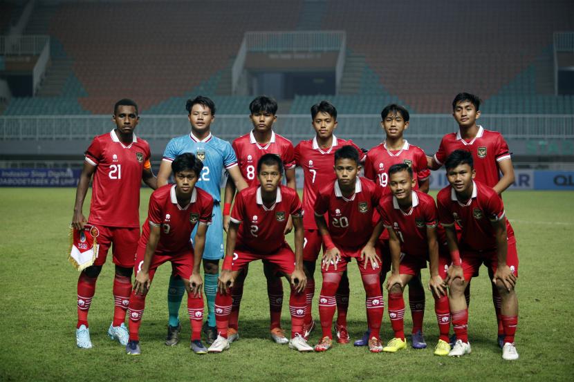 Sejumlah pesepak bola timnas U-17 Indonesia.