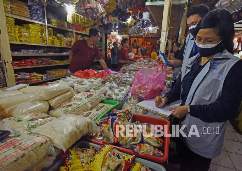 Balai Besar Pengawasan Obat dan Makanan (BBPOM) di Banda Aceh menyatakan, penganan yang dijual di pasar tradisional di Provinsi Aceh belum bebas formalin dan boraks, sehingga tidak aman untuk dikonsumsi. (ilustrasi)