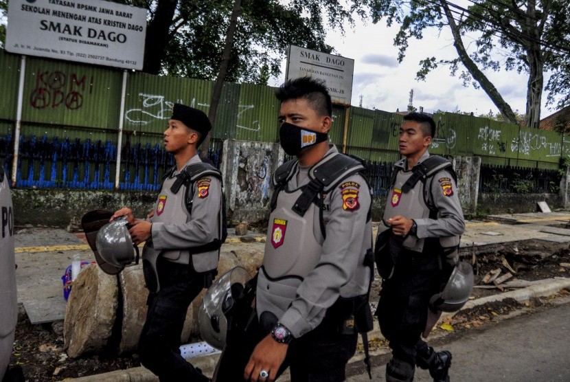 Sekolah Menengah Atas Kristen (SMAK) Dago, Bandung, Jawa Barat