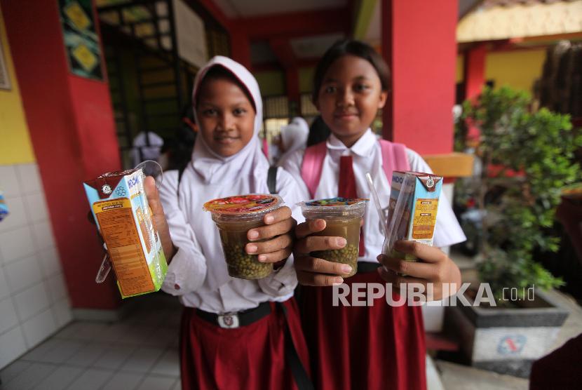 Siswa di Makassar diimbau membawa bekal makanan sendiri untuk mencegah penularan penyakit hepatitis akut. (ilustrasi)