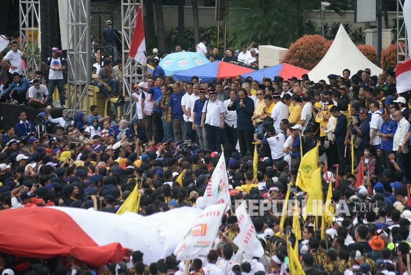 Sejumlah tokoh nasional turut memeriahkan Aksi Damai 'Kita Indonesia' di Kawasan Bundaran HI, Jakarta, Ahad (4/12).