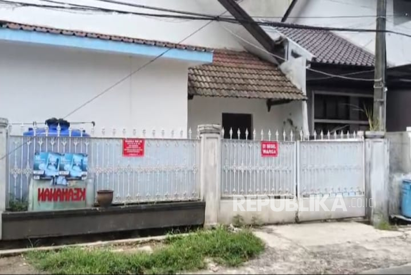 Warga Segel Dapur MBG Diduga tak Berizin dan Ganggu Pemukiman di Bandung