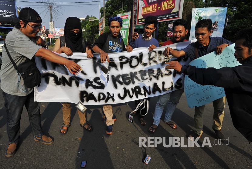 Sejumlah wartawan yang tergabung dalam 