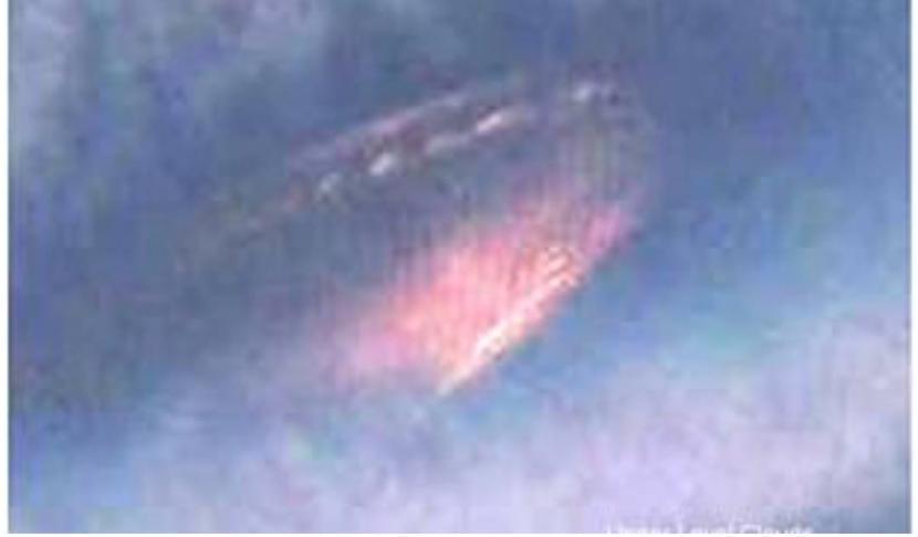 Sekelompok ilmuwan mengonfirmasi bahwa objek aneh yang ada di dalam foto tersebut memang benar merupakan UFO.