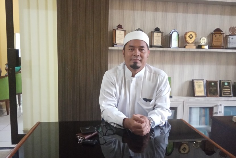 Sekertaris Umum MUI Kota Bogor, Ade Sarmili, 