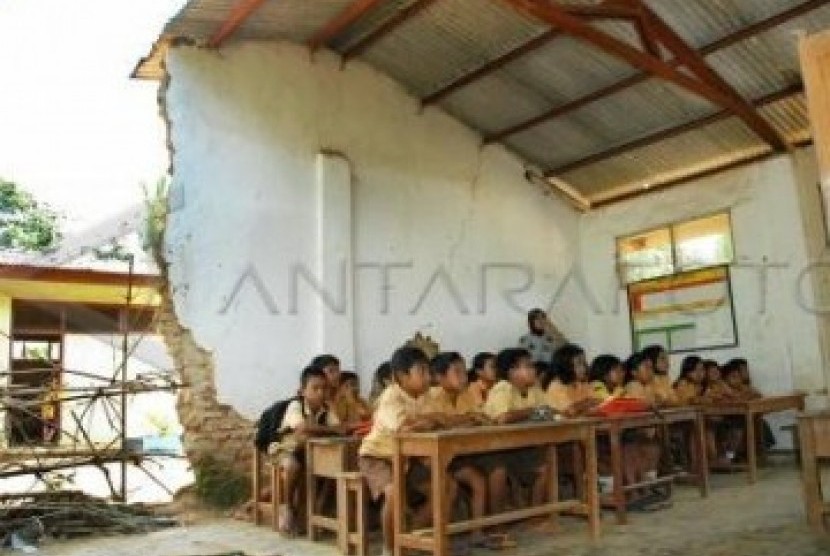 Bangunan sekolah di Tangerang mengalami kerusakan. (ilustrasi)