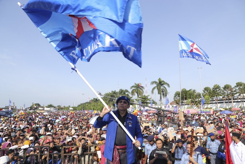 Bendera Partai Demokrat (ilustrasi)