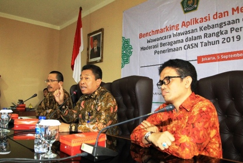 Sekjen Kemenag M Nur Kholis Setiawan saat saat menerima utusan 35 K/L di Jakarta, Kamis (5/9).