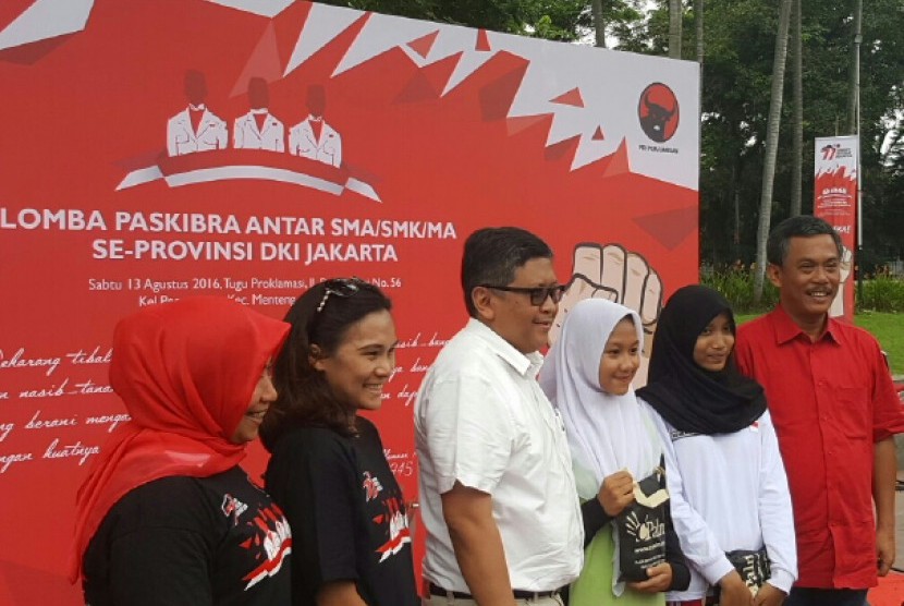 Sekjen PDIP Hasto Kristiyanto menghadiri lomba Paskibraka SMA/SMK se-DKI, Sabtu (13/8).