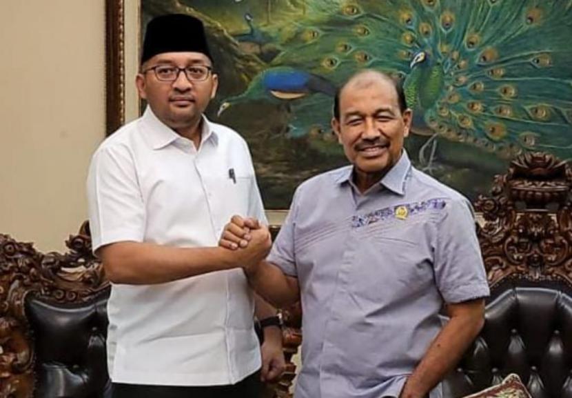 Sekjen Rekat Indonesia Heikal Safar bersama Wakil Ketua 1 DPD Letjen Mar (Purn) Nono Sampono.