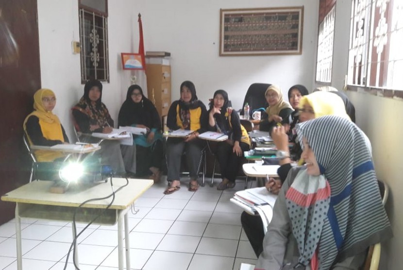 Sekolah Bosowa Bina Insani (SBBI) menggelar Training of Trainer (TOT) bagi guru-guru KB-TK.