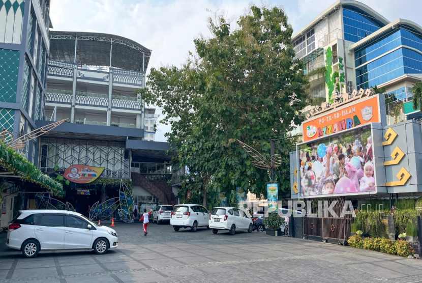 Sekolah Islam Az Zahra Lampung