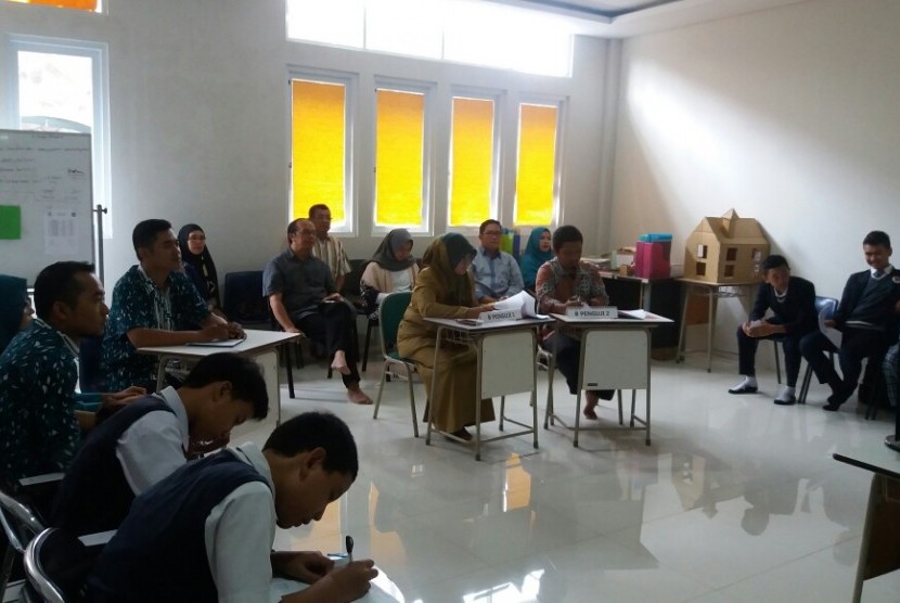 Sekolah Menengah Pertama (SMP) Tunas Unggul Kota Bandung menggelar Middle School Program (MSP) yang kelima di kampusnya, belum lama ini.