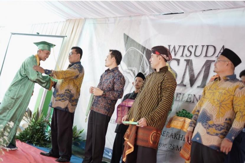 Sekolah SMART Ekselensia Indonesia menggelar wisuda Angkatan XIV.