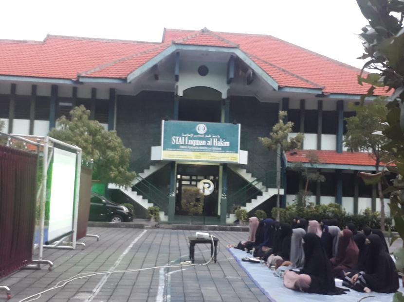 25 Sekolah di Surabaya Dapat Penghargaan Adiwiyata dan TBKS (ilustrasi).