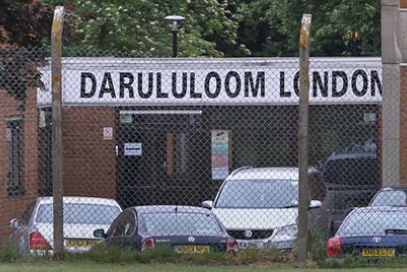 Sekolah Tinggi Islam Darul Uloom di Chislehurst, pinggiran sebelah tenggara London.