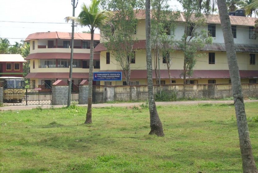 Sekolah Umum Viswadeepti Vidyalaya di India.