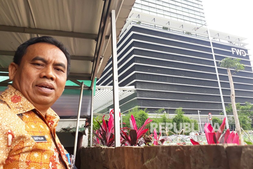 Positif Covid-19, Sekretaris Daerah (Sekda) DKI Saefullah meninggal dunia pada Rabu ini pukul 12.55 WIB di RSPAD Gatot Subroto, Jakarta Pusat, pada usia 56 tahun. 
