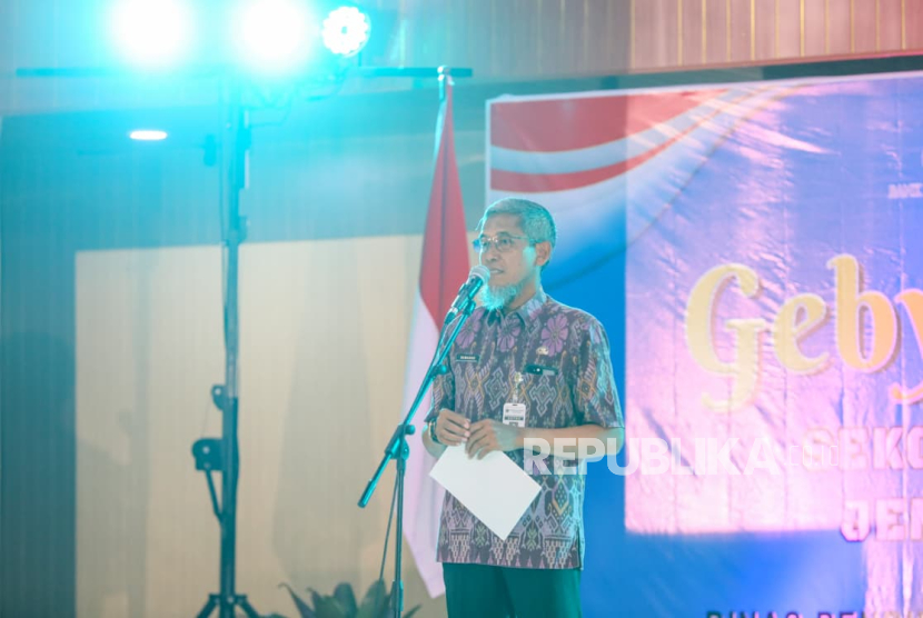 Sekretaris Daerah (Sekda) Provinsi Jawa Tengah, Sumarno, saat memberikan sambutan pada acara Gebyar Aktualisasi Sekolah Berintegritas (SBI) jenjang SMA, SMK, SLB, se-Jateng di Museum Ronggowarsito, Semarang pada Selasa (23/9/2025).
