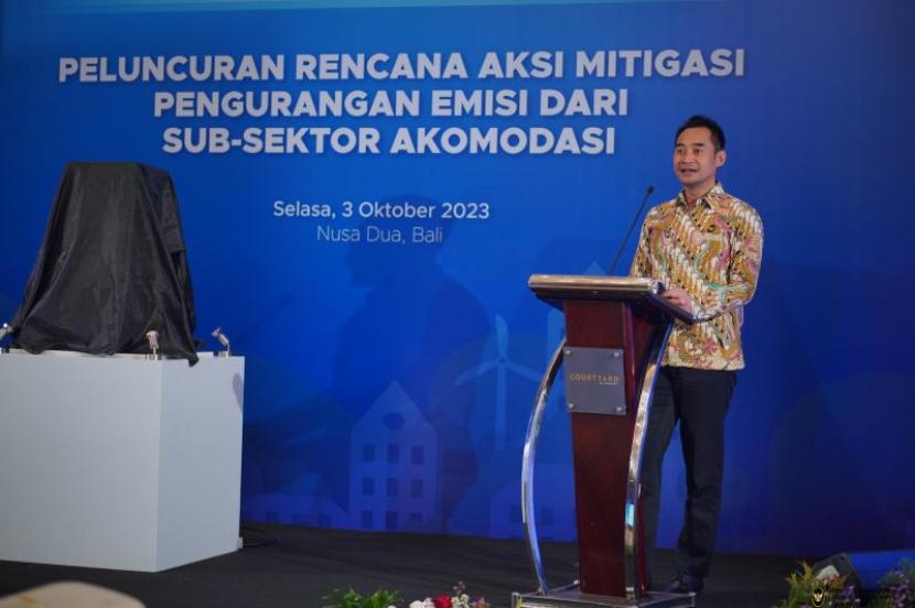 Sekretaris Deputi (Sesdep) Bidang Koordinasi Pariwisata dan Ekonomi Kreatif Kemenko Marves Rustam Efendi dalam Kick-off Penyusunan Rencana Aksi (Renaksi) Mitigasi Pengurangan Emisi dari Sub-Sektor Akomodasi di Nusa Dua, Bali, Selasa (3/10/2023). 