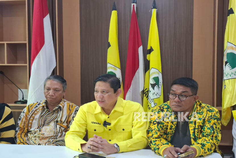 Sekretaris DPD Golkar Jawa Barat MQ Iswara