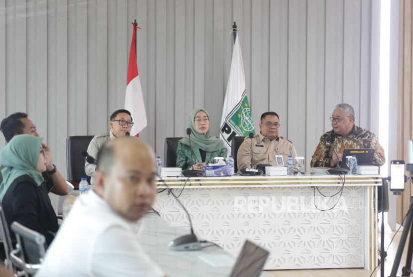 Danantara Berencana Gelontorkan Rp 20 Triliun untuk Ternak Lokal, PKB: Harus Perkuat Peternak Rakyat