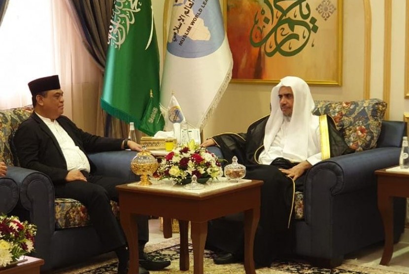 Sekjen Liga Islam akan Hadiri Peletakan Batu Museum Nabi. Sekretaris Jenderal Liga Dunia Islam, Syekh Muhammad Abdul Karim Al-Isa (kanan).