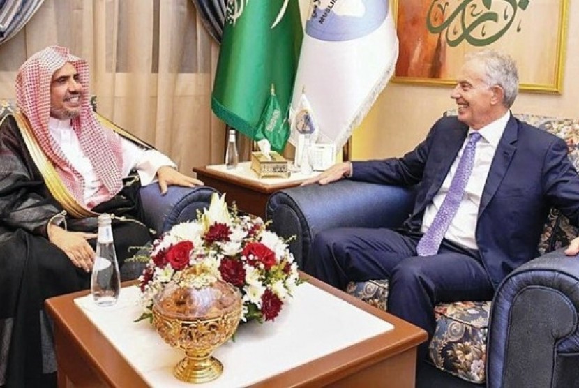  Sekretaris jenderal Liga Dunia Muslim (MWL), Dr  Mohammed bin Abdulkarim Al-Issa, bertemu dengan Tony Blair, mantan perdana menteri Inggris yang juga Ketua the Tony Blair Institute for Global Change.