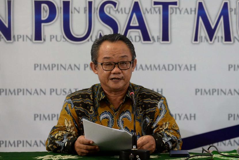 Sekretaris Umum PP Muhammadiyah Abdul Muti memberikan keterangan kepada pers.