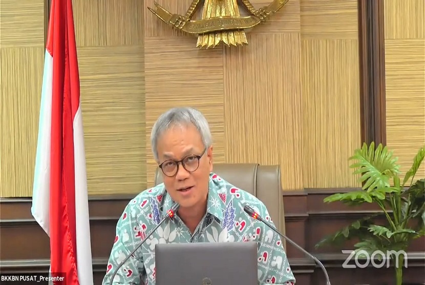 Sekretaris Utama BKKBN, Drs Tavip Agus Rayanto, M.Si saat presentasi dan wawancara KIPP 2021, Selasa (29/6). Aplikasi Go Lansia Tangguh (GOLANTANG) milik Badan Kependudukan dan Keluarga Berencana Nasional (BKKBN) terpilih menjadi salah satu Finalis Top 99 Inovasi Pelayanan Publik pada ajang Kompetisi Inovasi Pelayanan Publik (KIPP) Tahun 2021 yang diselenggarakan oleh Kementerian Pendayagunaan Aparatur dan Reformasi Birokrasi (PAN-RB).