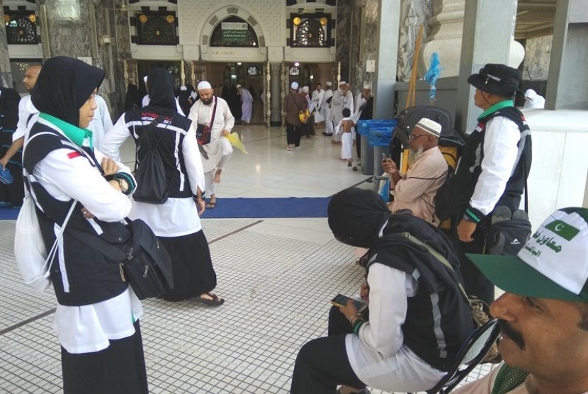 Seksus Haram sedang bertugas di Masjid al-Haram