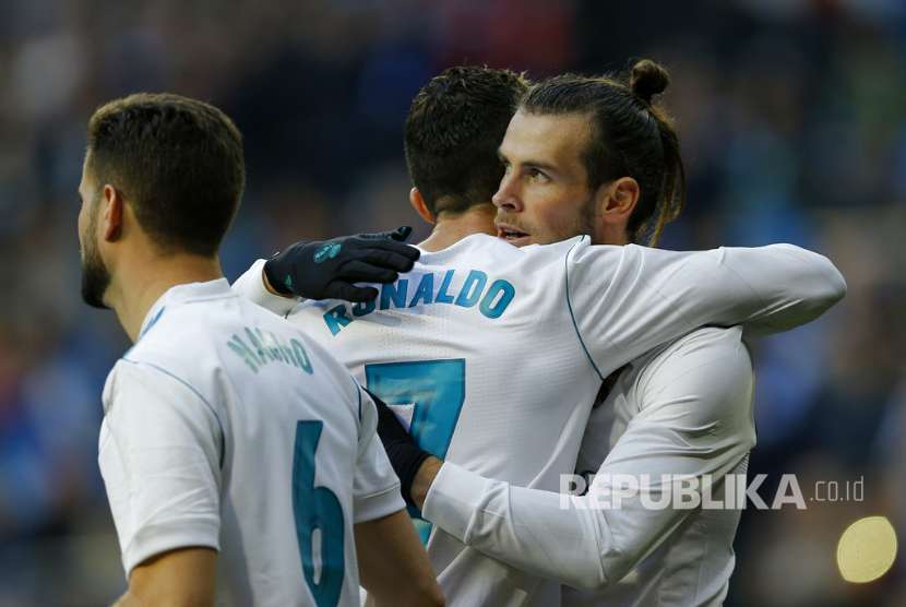 Selebrasi Cristiano Ronaldo dan Gareth Bale pada laga La Liga melawan Depot tivi La Coruna di Santiago Bernabeu Stadium, Madrid. 