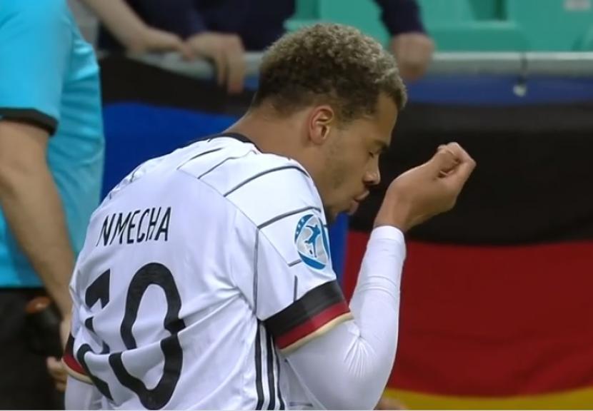 Selebrasi pemain Jerman U-21 Lukas Nmecha selepas menjebol gawang Portugal U-21 pada final Euro U-21.  